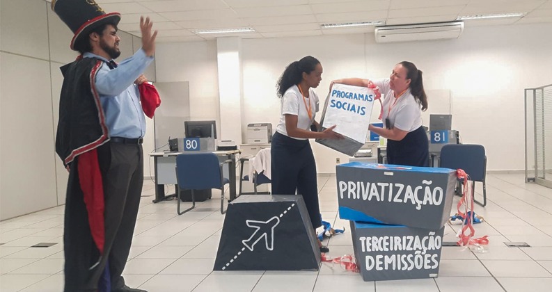 AtividadeCaixa1412